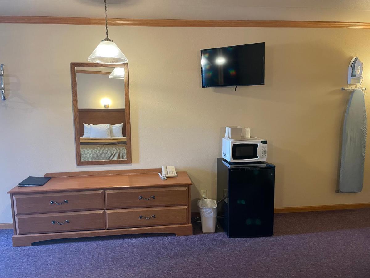 Amber'S Inn And Suites Wisconsin Dells Eksteriør billede