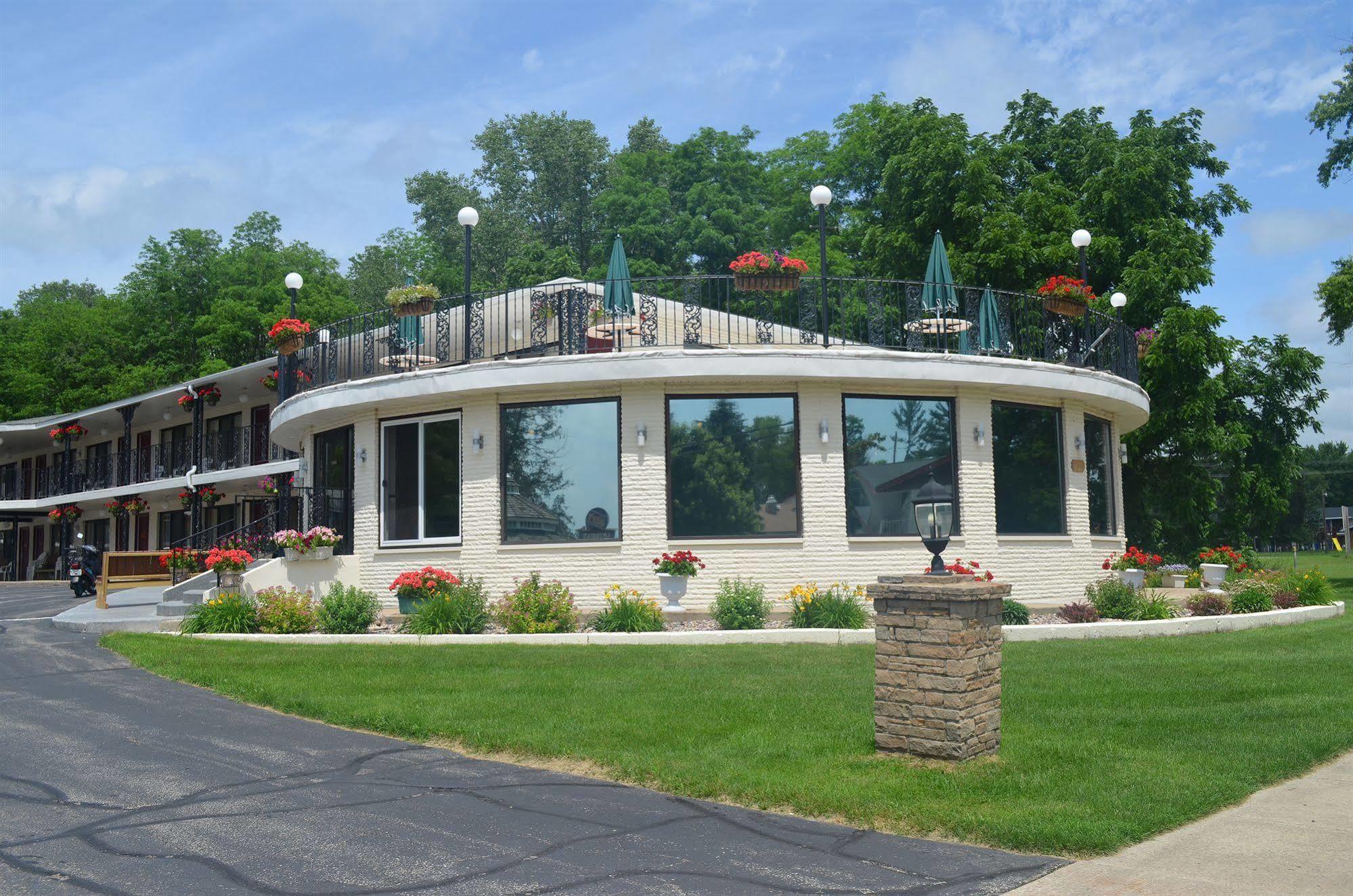 Amber'S Inn And Suites Wisconsin Dells Eksteriør billede